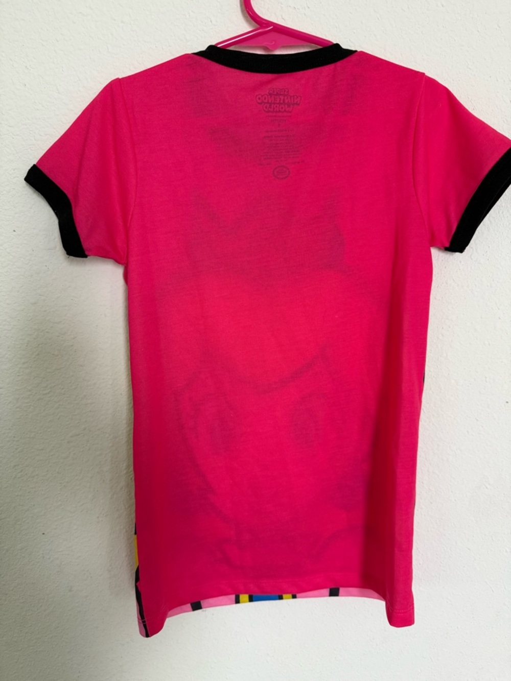 Nintendo Kids Princess Peach Graphic Pink Tee with Black Trim - Picture 3 of 3